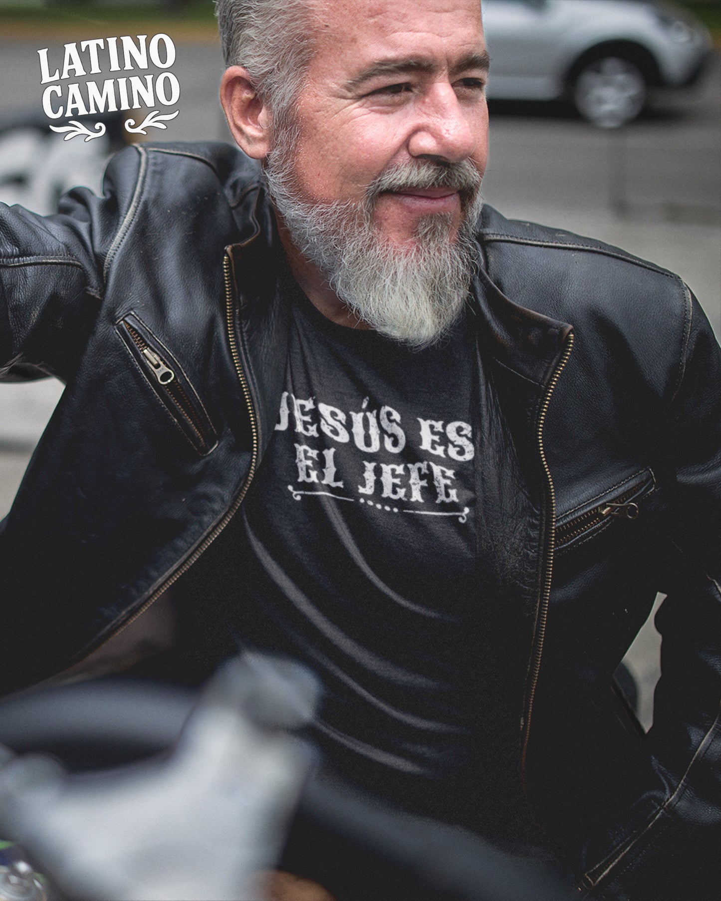 Jesús es El Jefe Tshirt